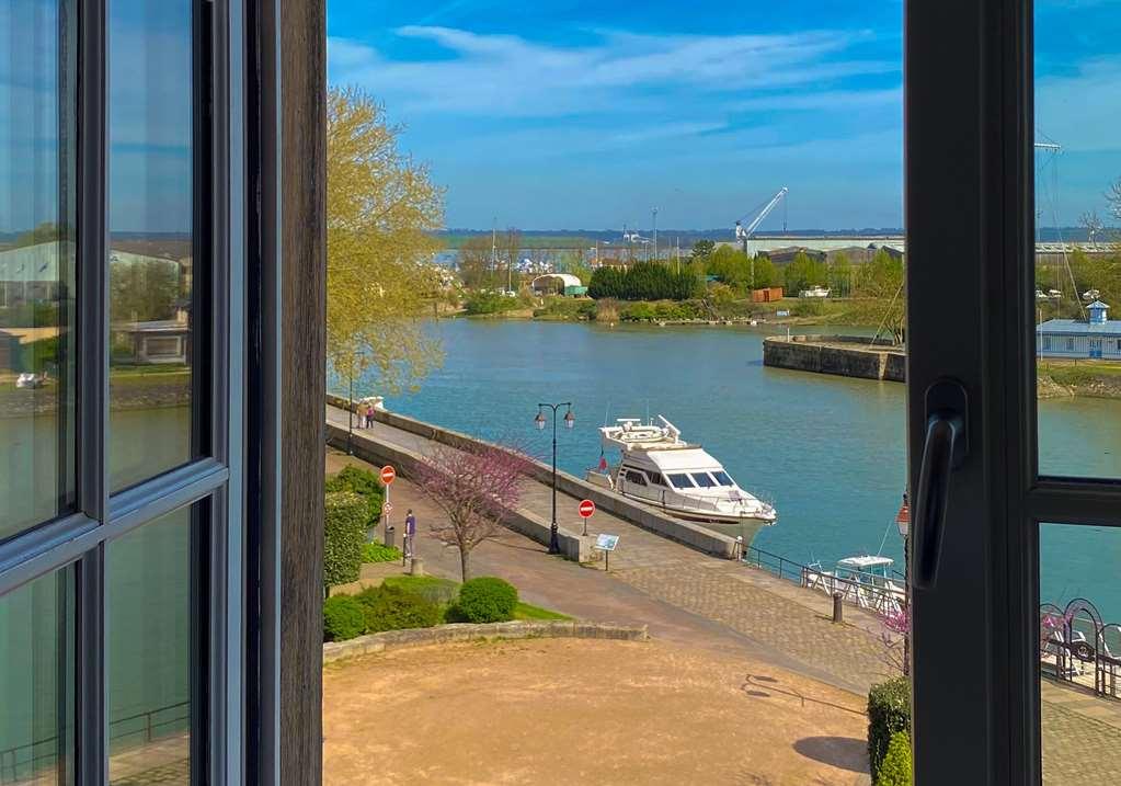 Best Western Le Cheval Blanc -Vue Sur Le Port-Plein Centre Ville Honfleur Pokoj fotografie